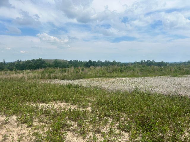 9999 Lewis Creek Road, Hyden, KY 40437