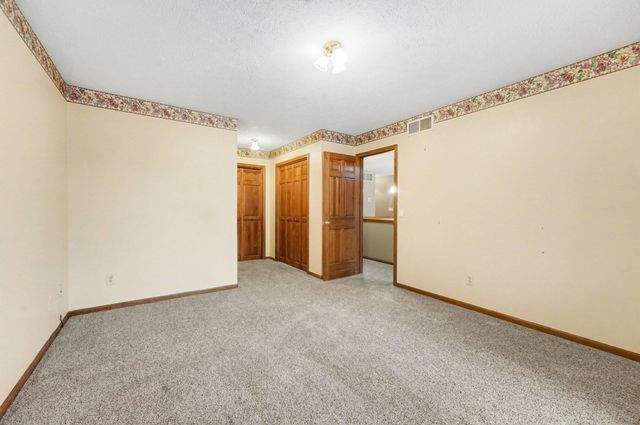 2701 Springview Road Nw, City Of Walker, MI 49534