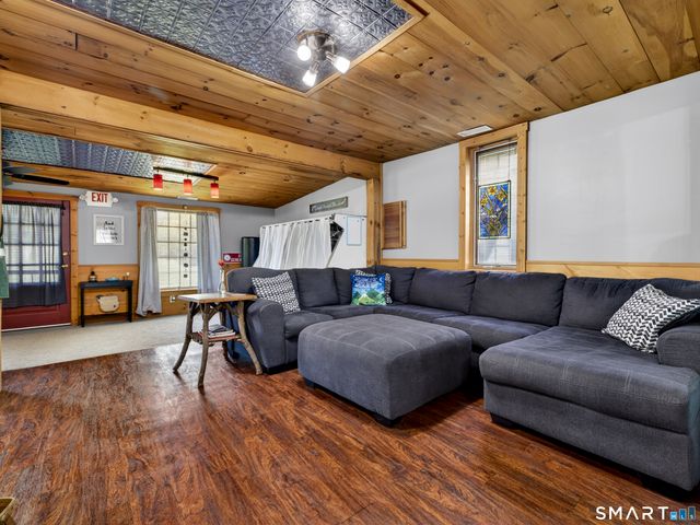 189 Butts Bridge Road, Canterbury, CT 06331