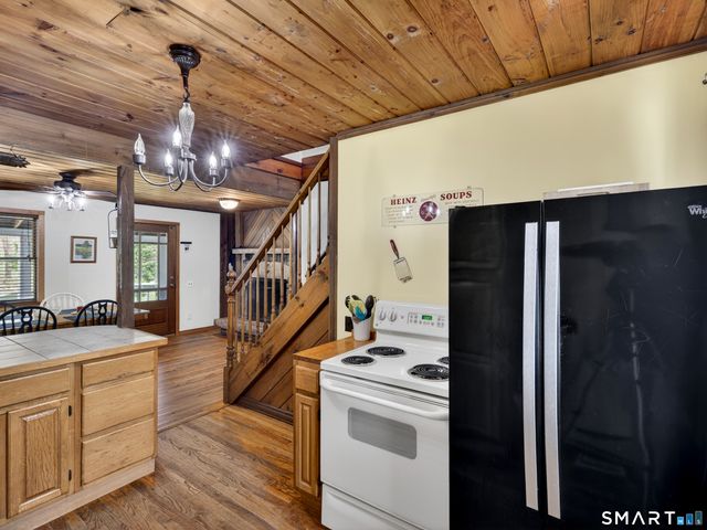 189 Butts Bridge Road, Canterbury, CT 06331