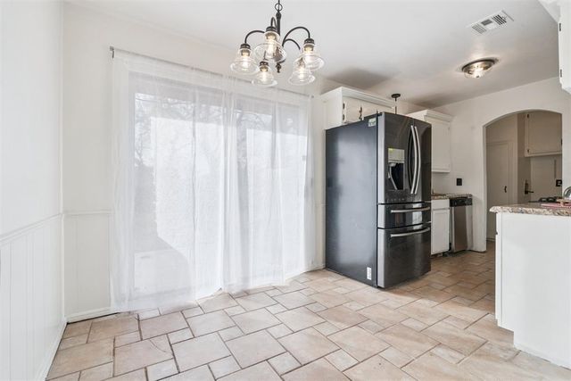 1052 NW 7th Place, Moore, OK 73160