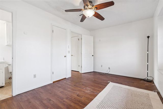 1052 NW 7th Place, Moore, OK 73160