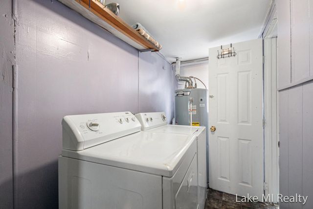 823 Dolphin Street Sw, City Of Wyoming, MI 49509