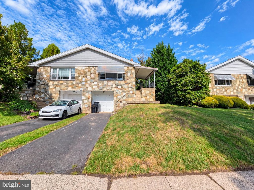 126 OAKLAND AVE #, LANSDALE, PA 19446 — exterior