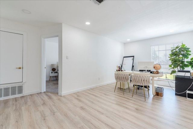 1707 Yucca LN, Cedar Park, TX 78613