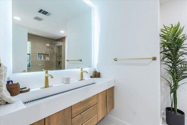 1707 Yucca LN, Cedar Park, TX 78613