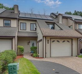 28 Country Club Drive, Florida, NY 10921
