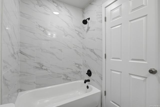 2913 Tampico, San Antonio, TX 78207
