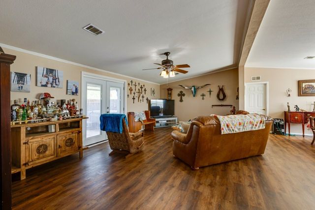 4880 WHITEHEAD Road, Midlothian, TX 76065