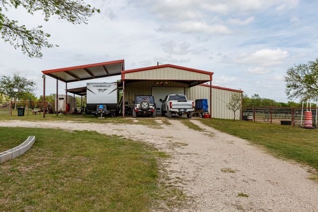 4880 WHITEHEAD Road, Midlothian, TX 76065