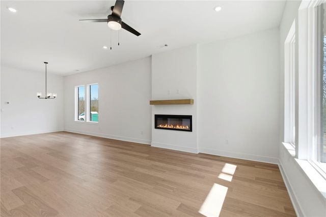 1834 E Fiji Street, Fayetteville, AR 72701