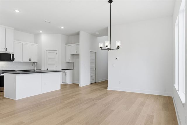 1834 E Fiji Street, Fayetteville, AR 72701