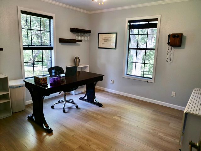 17 Oakhollow, Palacios, TX 77465