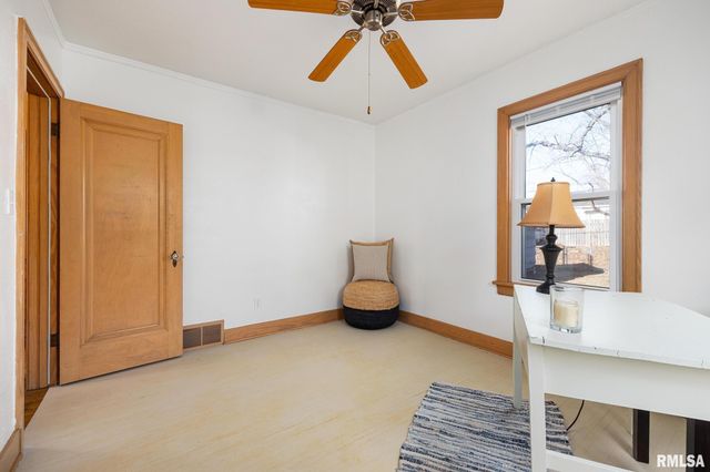 803 W MEADOWS Place, Peoria, IL 61604