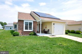 16 ADNER DR, Mount Laurel, NJ 08054