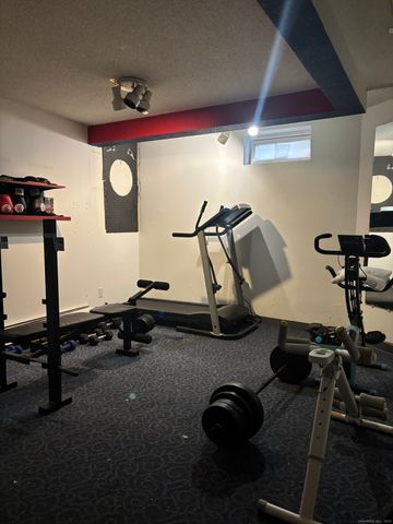 167 Campfield Avenue, Hartford, CT 06114