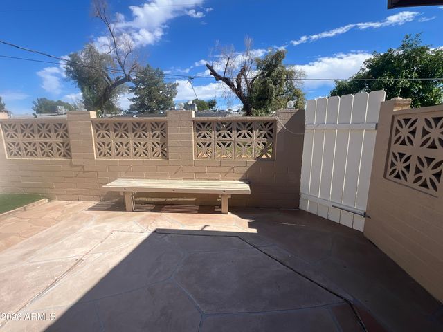 10013 W LAKEVIEW Circle N, Sun City, AZ 85351