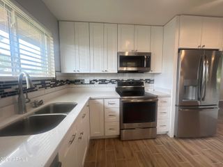 10013 W LAKEVIEW Circle N, Sun City, AZ 85351