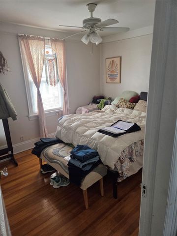 4829 Oceania Street, Oakland Gardens, NY 11364