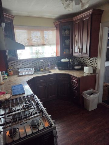 4829 Oceania Street, Oakland Gardens, NY 11364