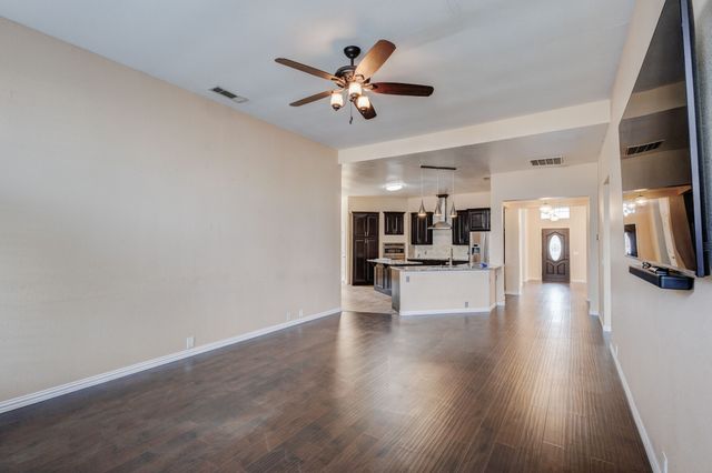 7220 Cloverleaf Drive, Plano, TX 75074