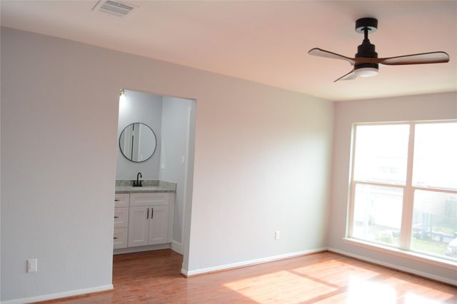 10260 Bridgeland Lane, Houston, TX 77041