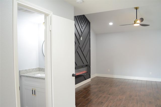 10260 Bridgeland Lane, Houston, TX 77041