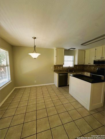 5111 Stormy Dawn, San Antonio, TX 78247