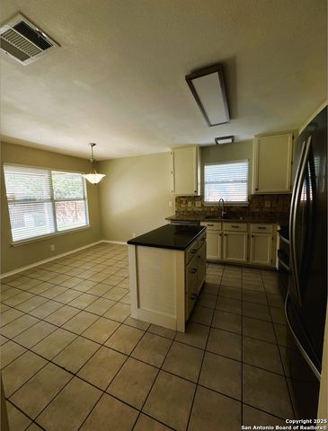 5111 Stormy Dawn, San Antonio, TX 78247