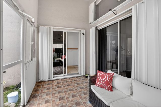 495 Carrington Lane, Weston, FL 33326