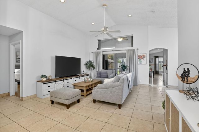 495 Carrington Lane, Weston, FL 33326