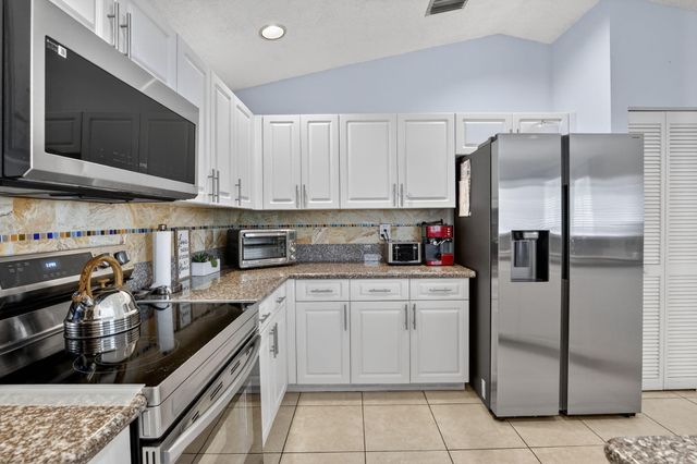 495 Carrington Lane, Weston, FL 33326