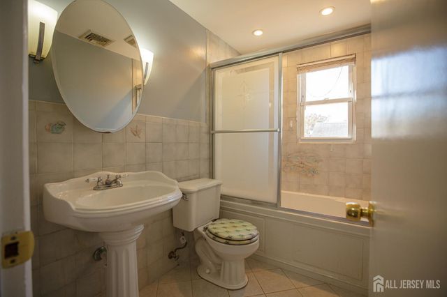 373 Hyatt Street, Avenel, NJ 07001