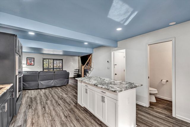 3387 Kelly LN, Roanoke, VA 24018