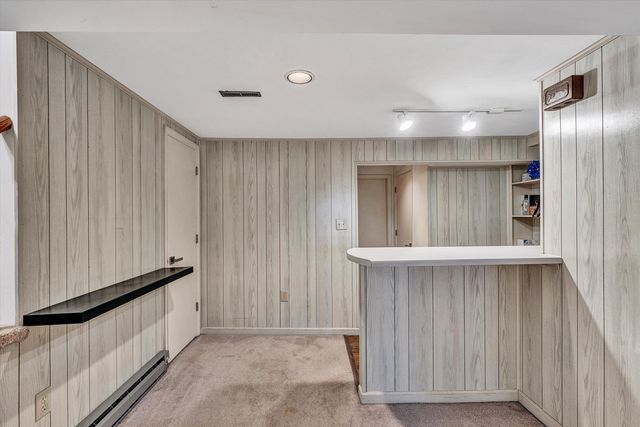 3387 Kelly LN, Roanoke, VA 24018