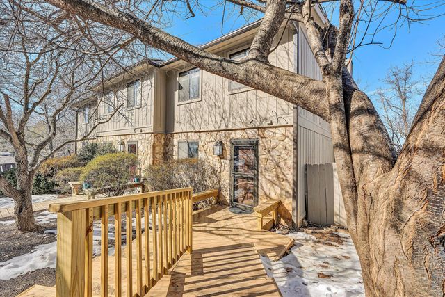 3387 Kelly LN, Roanoke, VA 24018