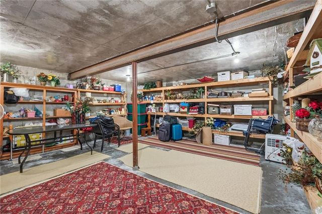6626 Oak Ridge Drive, Shawnee, KS 66217