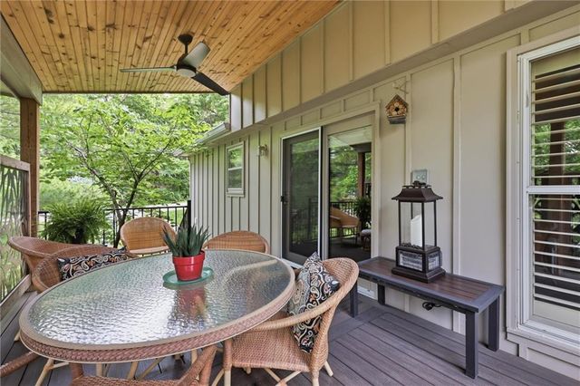 6626 Oak Ridge Drive, Shawnee, KS 66217