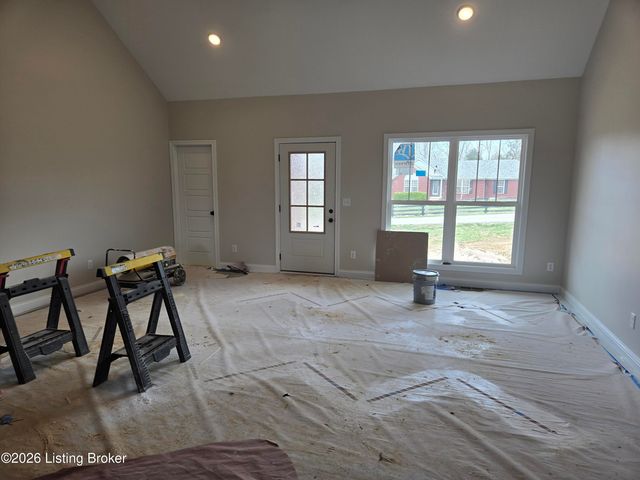 481 Peterson Dr, Taylorsville, KY 40071