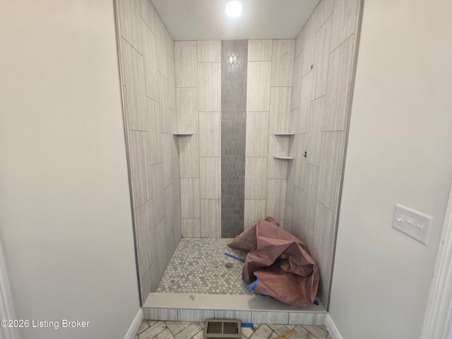 481 Peterson Dr, Taylorsville, KY 40071