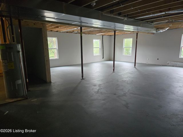 481 Peterson Dr, Taylorsville, KY 40071