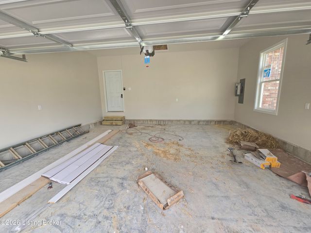 481 Peterson Dr, Taylorsville, KY 40071