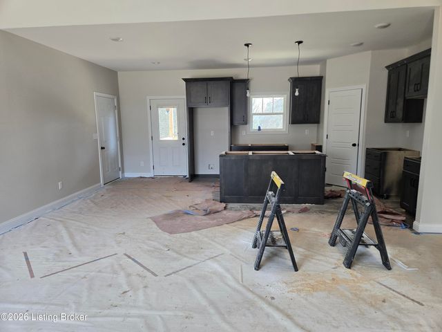 481 Peterson Dr, Taylorsville, KY 40071