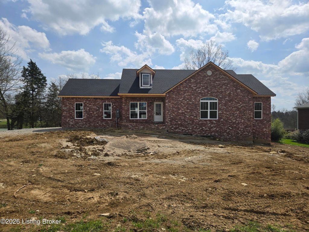 481 Peterson Dr, Taylorsville, KY 40071
