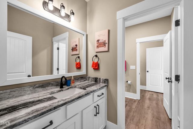 7032 Oakville Lane, New Hill, NC 27562