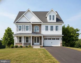 17979 OLD TRIANGLE RD, Triangle, VA 22172