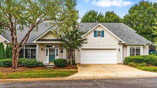7 Patrick Henry Way, Greensboro, NC 27410