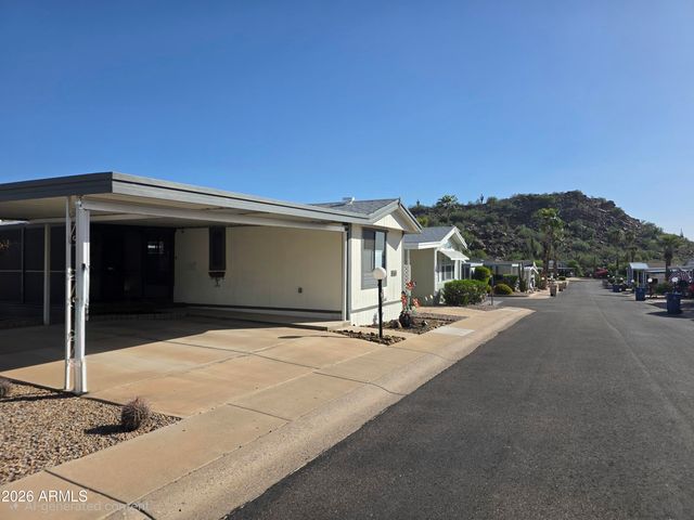 2233 E BEHREND Drive 165, Phoenix, AZ 85024