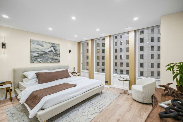 100 E Walton Street 14D, Chicago, IL 60611