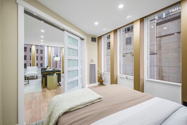 100 E Walton Street 14D, Chicago, IL 60611